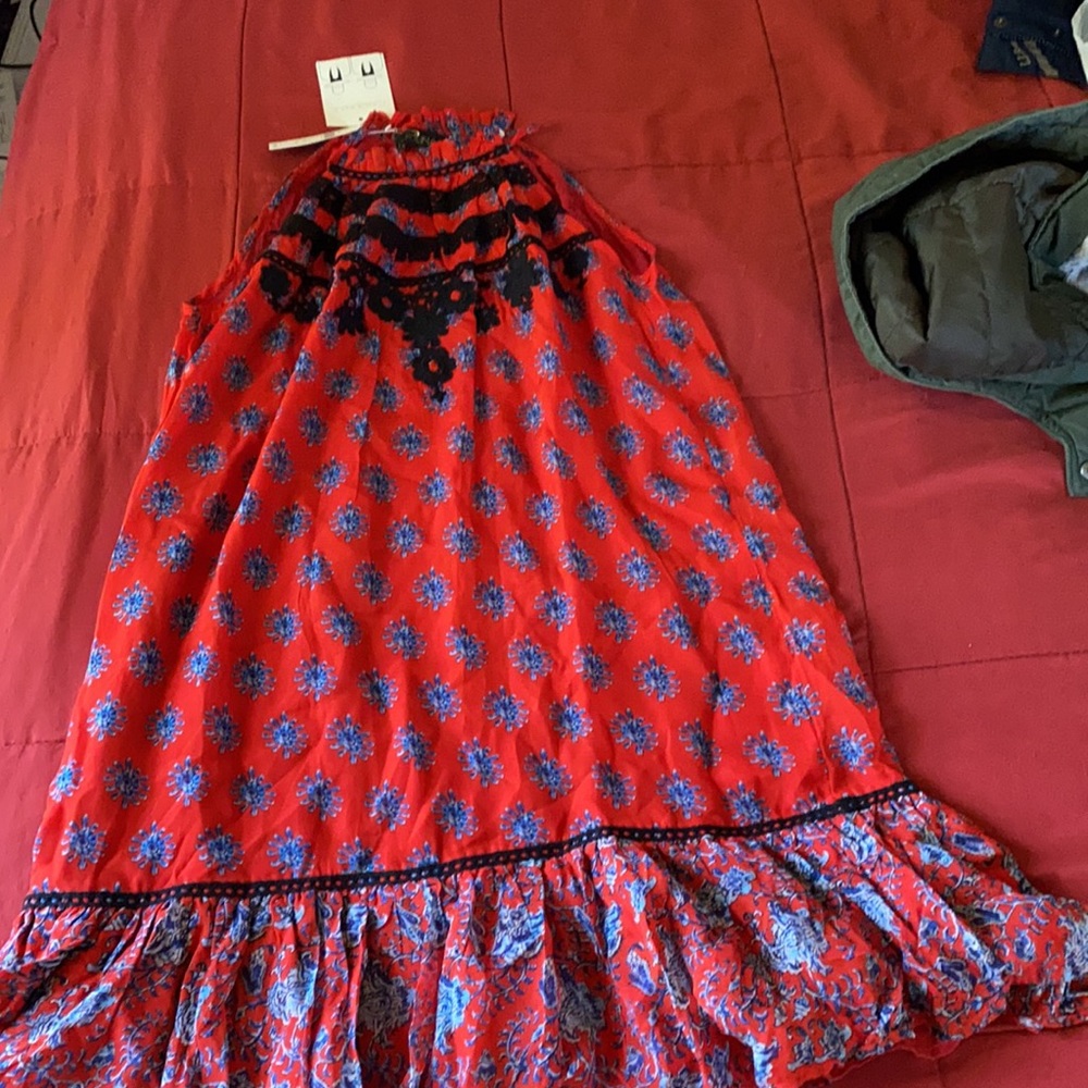 Dress - Picture 5 of 8
